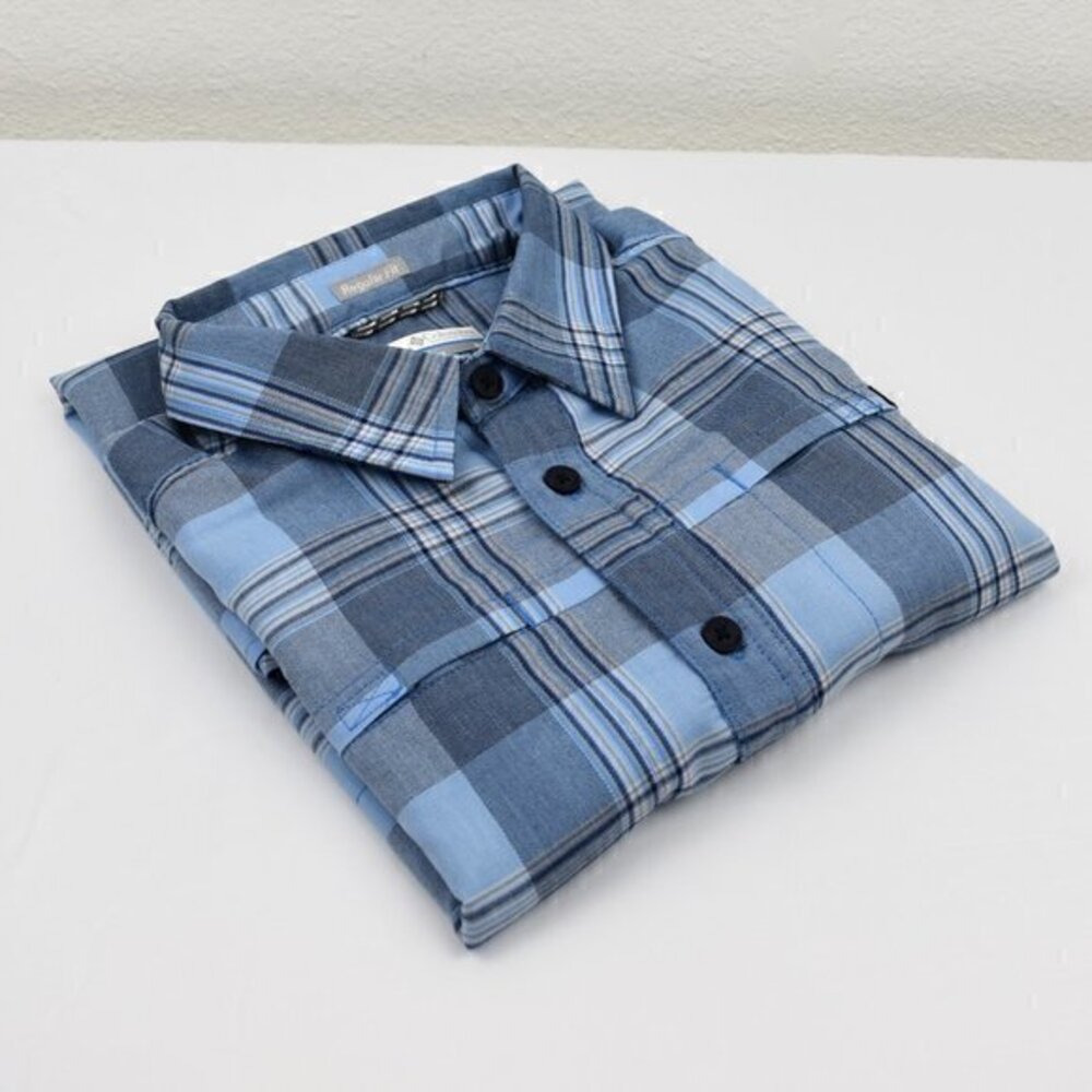 Columbia Short Sleeve Button-Down Shirt Size Medium Color Blue Plaid Gently Used